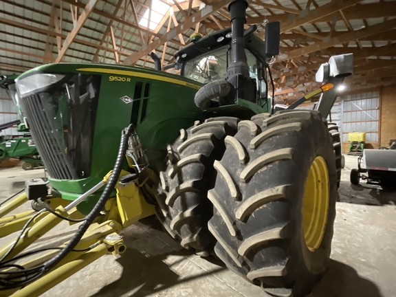 2021 John Deere 9520R Tractor 4WD
