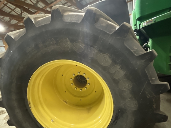 2021 John Deere 9520R Tractor 4WD