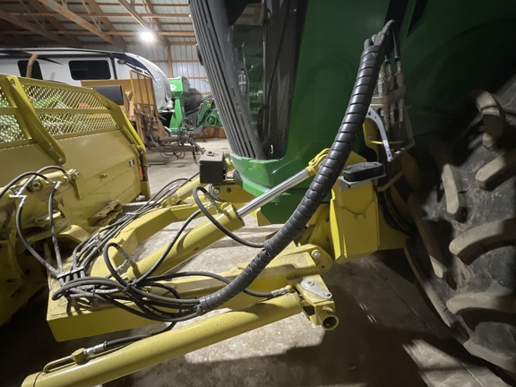 2021 John Deere 9520R Tractor 4WD