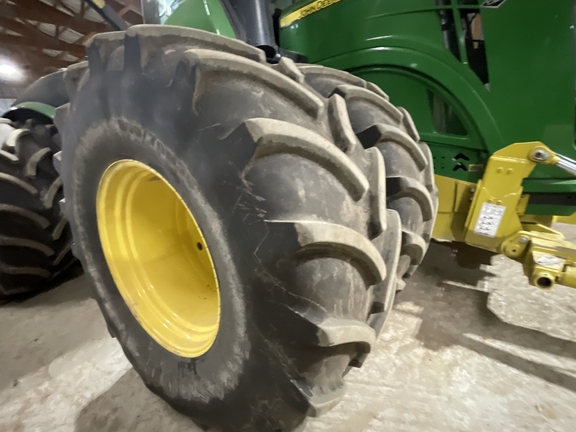 2021 John Deere 9520R Tractor 4WD