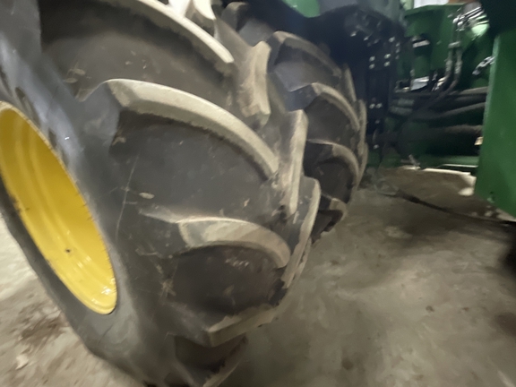 2021 John Deere 9520R Tractor 4WD