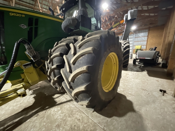 2021 John Deere 9520R Tractor 4WD
