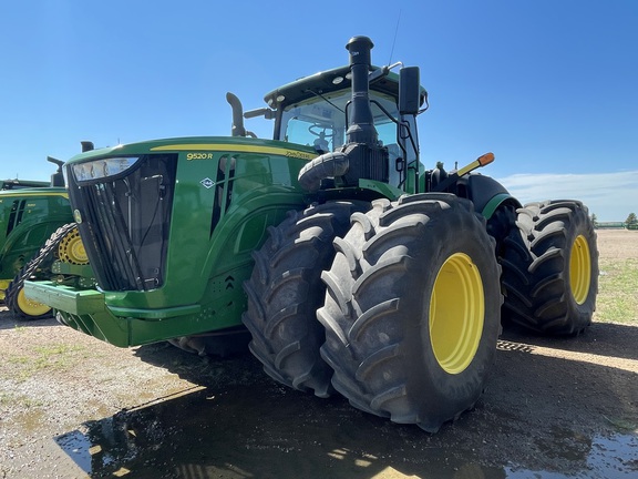 2021 John Deere 9520R Tractor 4WD