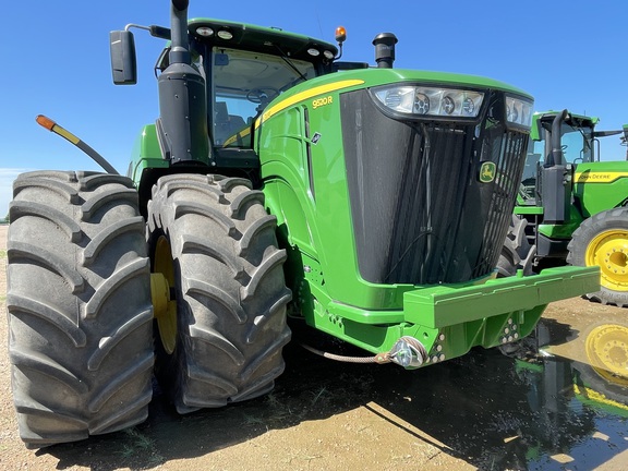 2021 John Deere 9520R Tractor 4WD