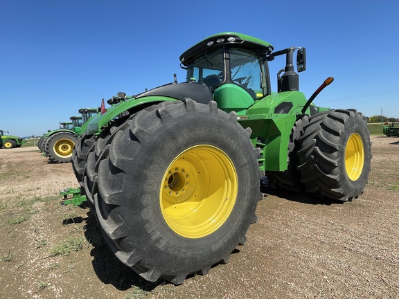 2021 John Deere 9520R Tractor 4WD