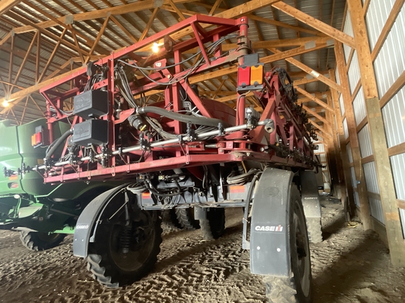 2011 Case IH Patriot 4420 Sprayer/High Clearance