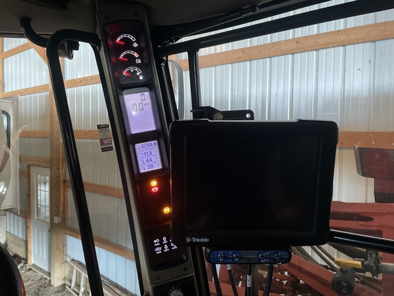 2011 Case IH Patriot 4420 Sprayer/High Clearance