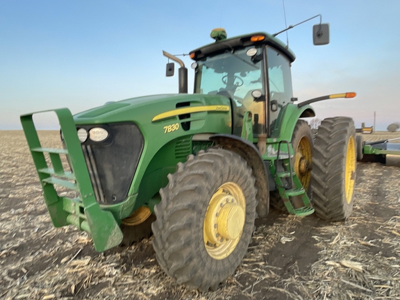 2009 John Deere 7830 Tractor