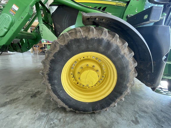 2015 John Deere 6175R Tractor