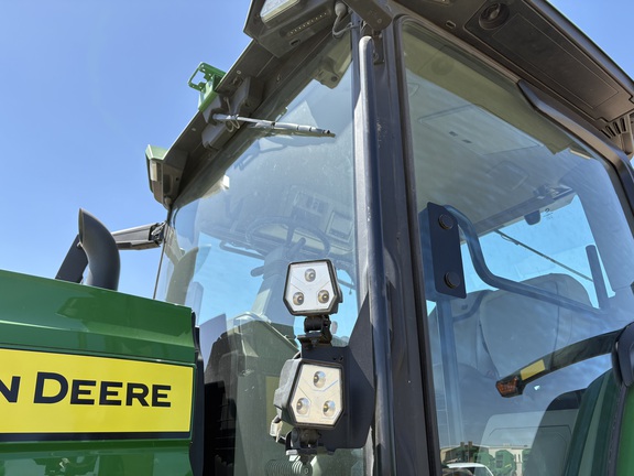 2021 John Deere 8R 370 Tractor
