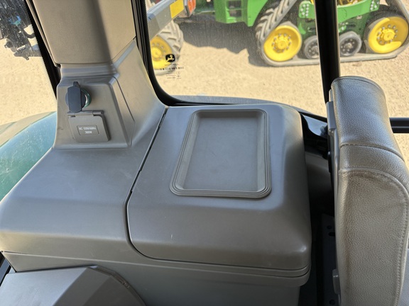 2021 John Deere 8R 370 Tractor