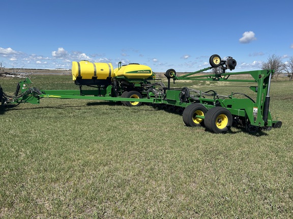 2012 John Deere DB60 Planter