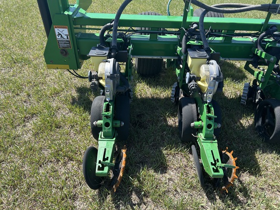 2012 John Deere DB60 Planter