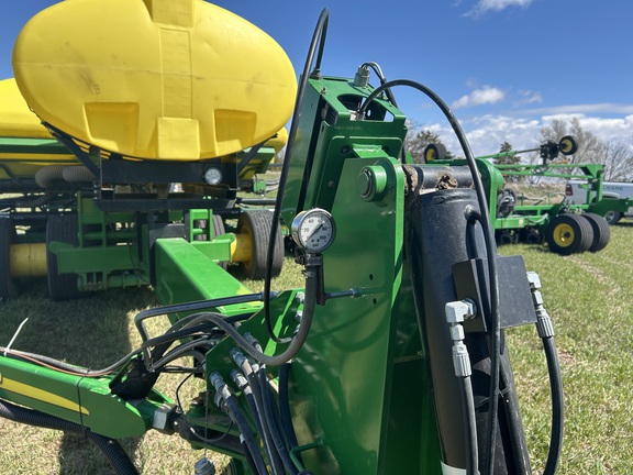2012 John Deere DB60 Planter