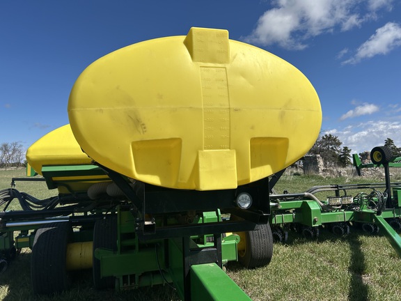 2012 John Deere DB60 Planter