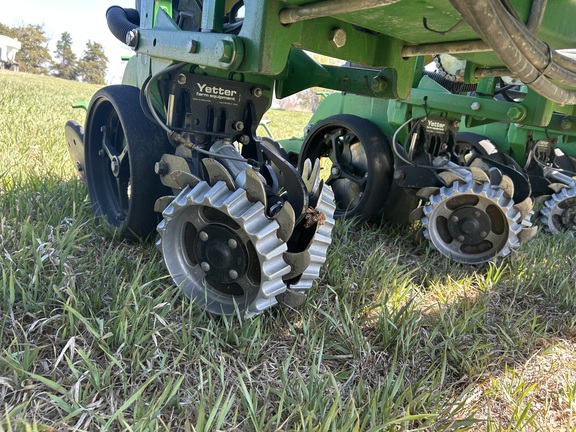 2012 John Deere DB60 Planter
