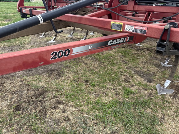 2013 Case IH 200 Field Cultivator