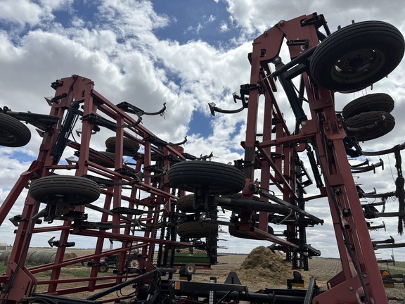2013 Case IH 200 Field Cultivator