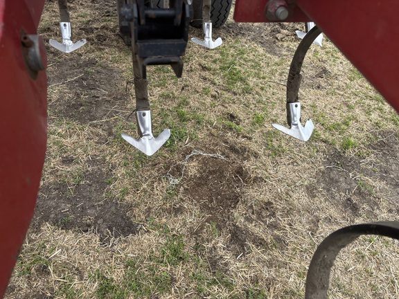 2013 Case IH 200 Field Cultivator