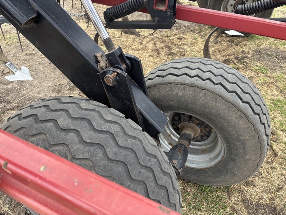2013 Case IH 200 Field Cultivator