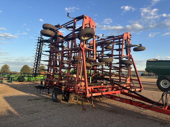 2013 Case IH 200 Field Cultivator