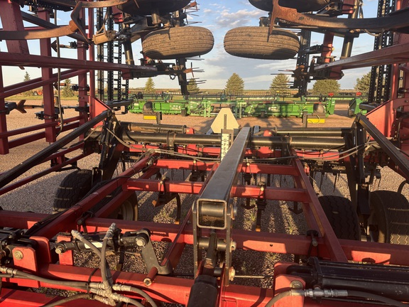 2013 Case IH 200 Field Cultivator