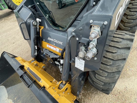2024 John Deere 318G Skid Steer Loader
