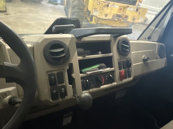 2023 John Deere XUV 835R ATV