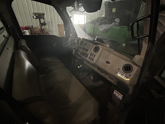2024 John Deere XUV 835R ATV