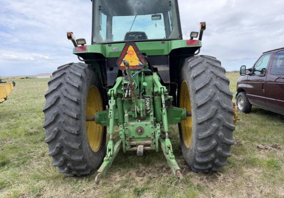 2001 John Deere 7810 Tractor