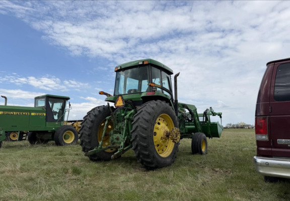 2001 John Deere 7810 Tractor