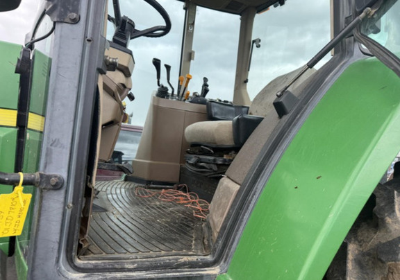 2001 John Deere 7810 Tractor