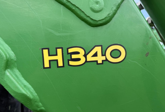 2001 John Deere 7810 Tractor