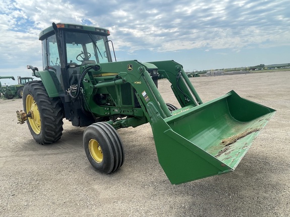 2001 John Deere 7810 Tractor