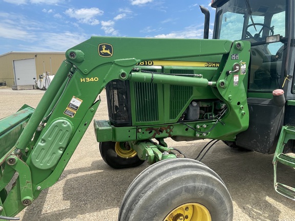 2001 John Deere 7810 Tractor