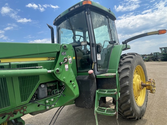 2001 John Deere 7810 Tractor