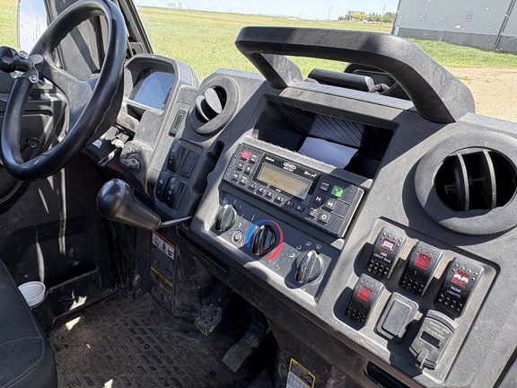 2024 John Deere XUV 835M ATV