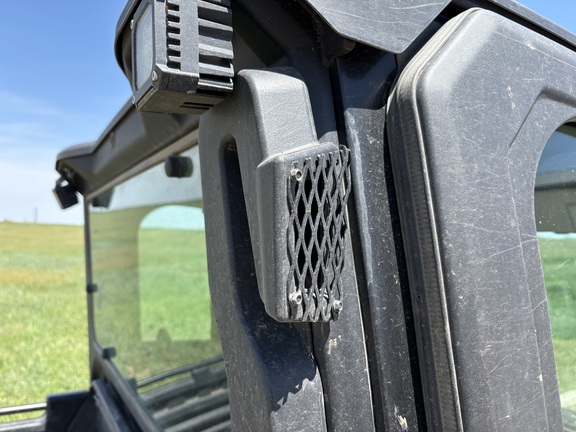 2024 John Deere XUV 835M ATV