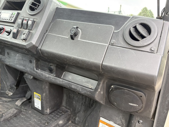 2024 John Deere XUV 835M ATV