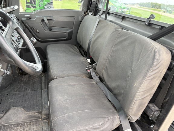 2024 John Deere XUV 835M ATV