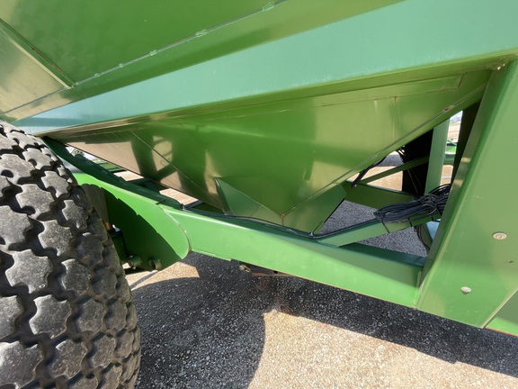 2006 Brent 1080 Grain Cart
