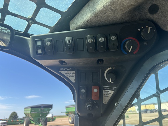 2013 John Deere 320D Skid Steer Loader