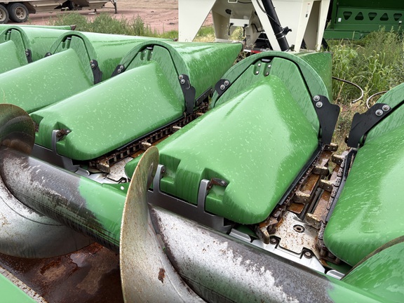 2014 John Deere 612C Header Corn Head