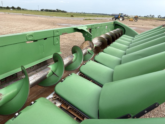 2014 John Deere 612C Header Corn Head
