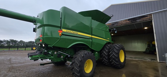2022 John Deere S780 Combine