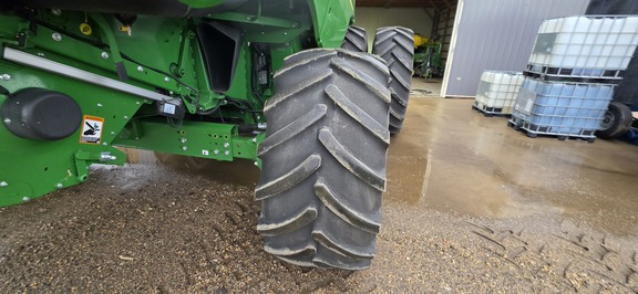 2022 John Deere S780 Combine