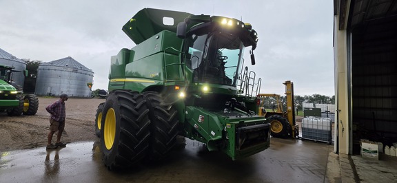 2022 John Deere S780 Combine