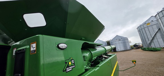 2022 John Deere S780 Combine