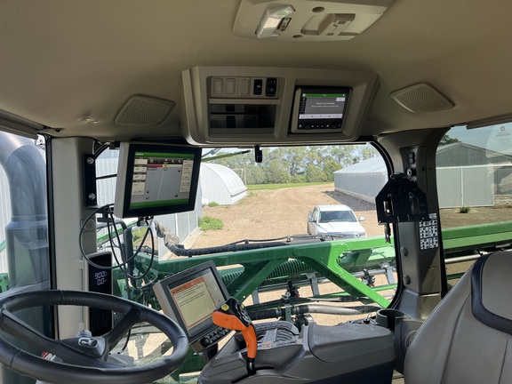2024 John Deere 412R Sprayer/High Clearance