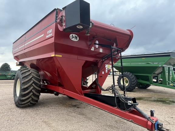 2008 J&M 1150 Grain Storm Grain Cart